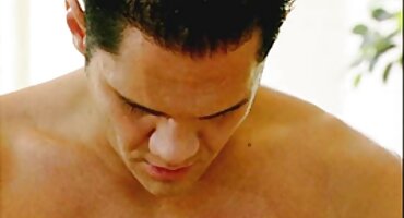 Pereci prokleto tvrdi mulat u porno isjecci opuštenoj maca