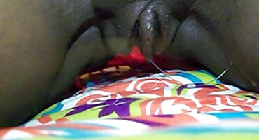 Jutarnji seks besplatni pornjici s uskim očima vitka dama