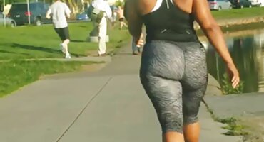 Da se nosi s uzbuđenjem brzo Fingering porno filmovi free maca