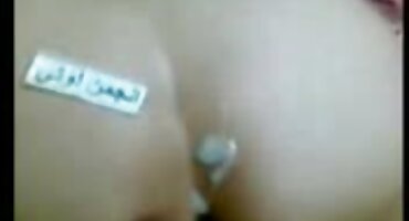 Iskusna žena koja se oslanja na besplatno porno filmovi maca vibrator