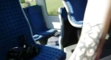 Preslatko junica vješto najbolji besplatni pornići gnječi slatka maca prstima