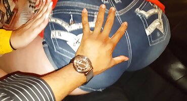 Oslikana kuja u usta jebeno njezin dečko pornicibespl