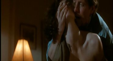 Indiskretan junica širi njezine noge film jebacina pred član