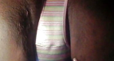 Mladić fucks u vodi atraktivna besplatni porno filmovi za odrasle maserka