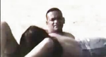 Mladi pijetao doveo je do seksualnog besplatni potnici zadovoljstva