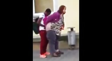 Djevojka nježno uzima kurac osobe u usta pornići za gledanje besplatno