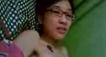 Djevojka s filmovi karanje vibrator isisan prekrasan kurac