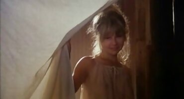 Napaljeni interneta jebeno djevojku na najbolji besplatni pornići balkonu