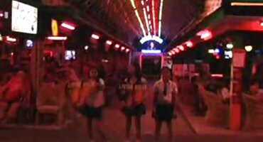 Prsata lezbijke na otvorenom porno isjecci polude od ljetne vrućine