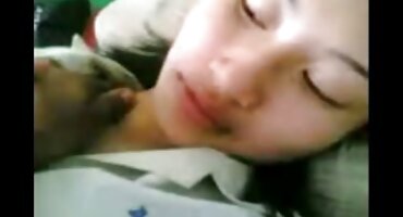 Junica u haljini isisan besplatno gledanje porno klipova jak spolni organ