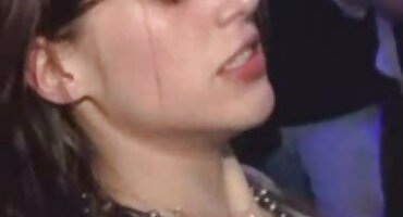 Miran i skroman partner jebanje besplatni poenici na podu