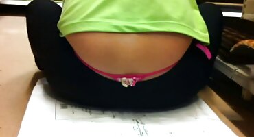 Jebanje s prsata žena u dupe bezplatni pornići