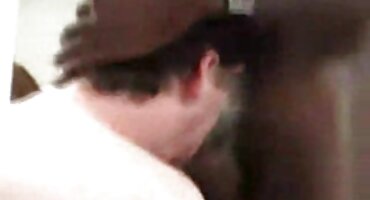 Čovjek je dao kurvi veliki kurac za zadovoljstvo besplatni potnici