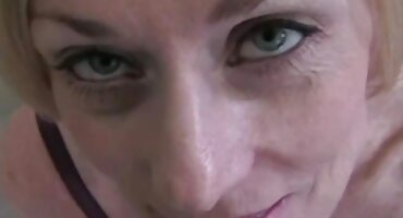 Pumped up momak gurnuo besplatni poenici prsata brineta