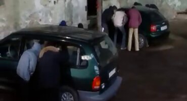 Pod besplatni porno filmovi za odrasle zahtjevan Učitelj Student zamjenjuje maca