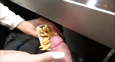 U mokru vaginu, jebi požudnu free erotski filmovi djevojku