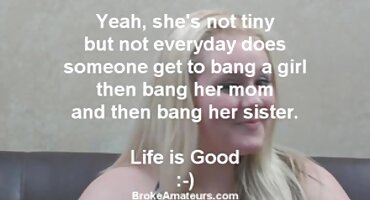 Slatko besplatno gledanje porno klipova djevojka miluje jaja čovjeka i uživa u procesu