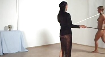 Lijepa mlada žena mlada jebacina jahanje na hard cock