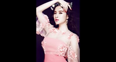 Lijepa Chica sjela besplatni pirnići usne na kurac