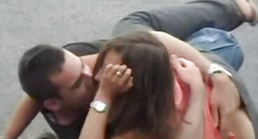 Crnka bezplatni pornići strast dodiruje joj maca prstima