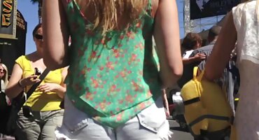 S besplatniseksi filmovi velikim zadovoljstvom blonde teen sranje član