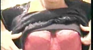 Strastveni crnka dragovoljno miluje Pička porno filmovi free prstima