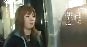 Prsata plavuša xxx besplatni filmovi žena je dopušteno u krug za cijeli program