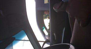 U besplatna jebacina lisicama i s gagged u ustima kratkodlaka djevojka