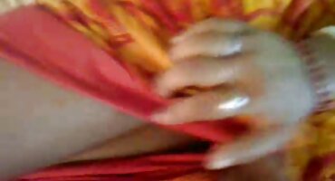 Bludna djevojka strastveno liže pornići za gledanje besplatno glavu veliki kurac