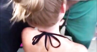 Djevojka s muškarcem besplatno porno filmovi jebanje na stolu u blagovaonici