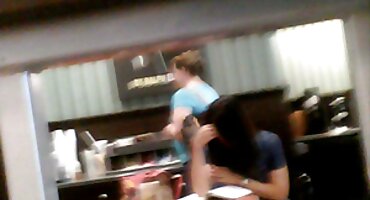 Vitka FIFA miluje besplatni poenici sebe na krevetu za obrijane pite