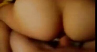 Bradavica čarape besplatni lezbijski filmovi strastveno masturbira s dildo