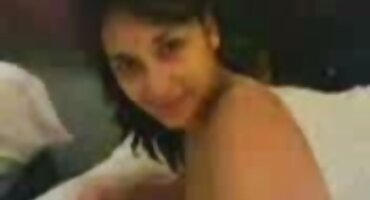 Dva momka jeben djevojku besplatni pornjici u analni otvor i dati u usta